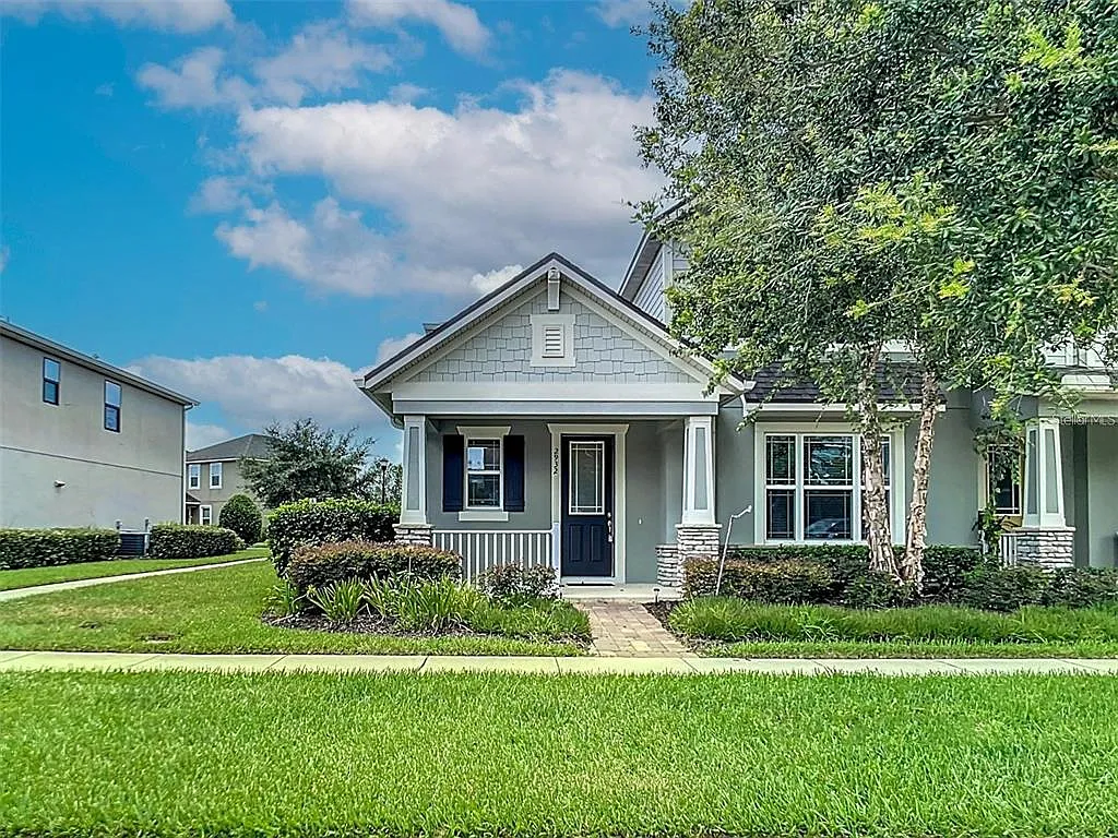 3 bed, 2.5 bath, 1690 sqft, $2,490 — Photo 3