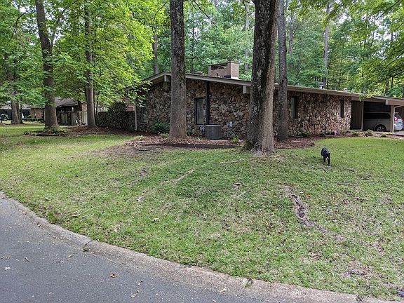4th image of 901 Sue St