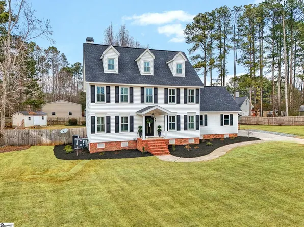 66 Cain Rd, Laurens, SC 29360