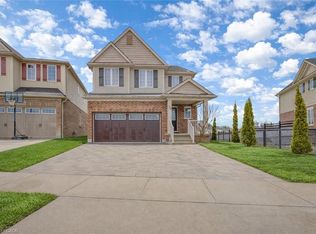 75 Stillwater St, Kitchener, ON N2A 0J1