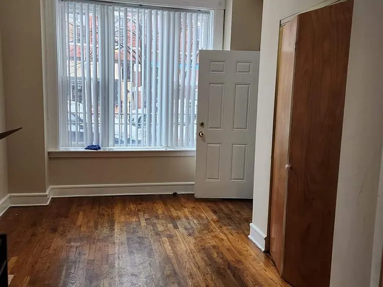 2238 W 21st St #2F — Photo 9