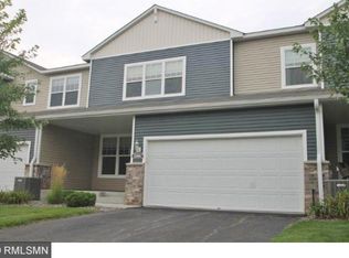 1599 Sumac Cir UNIT E, Carver, MN 55315