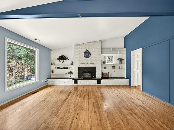 4th image of 2922 Anderson Creek Rd