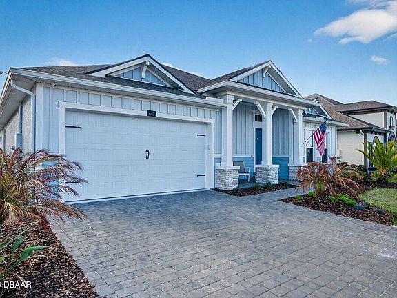 3rd image of 441 Mosaic Blvd