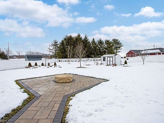 4th image of 1637 Firethorn Ln