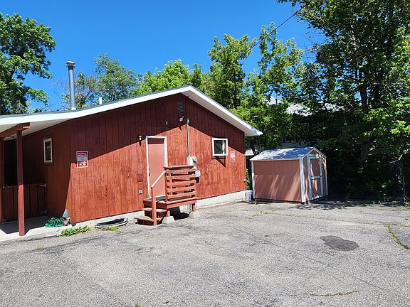 2nd image of 907 E 6th Ave