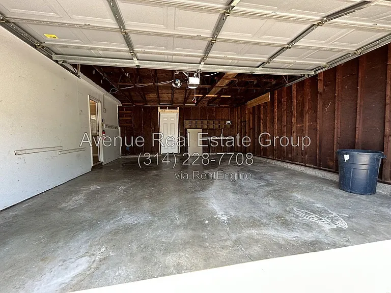 11035 Crimson Dr — Photo 17