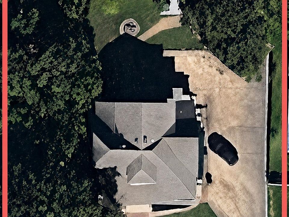 2nd image of 622 W Oak Ave #900