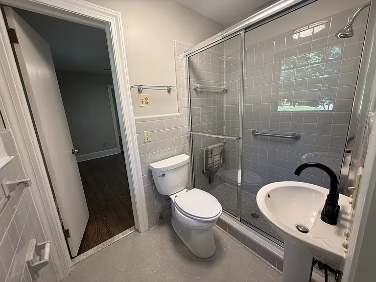 207 Belvedere Dr — Photo 11