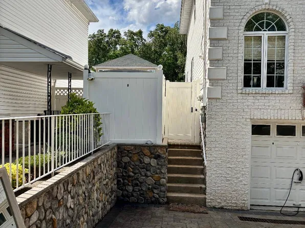 37 Ramona Ave Floor 2, Staten Island, NY 10312