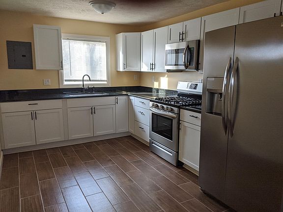 3rd image of 1333 S 32nd St