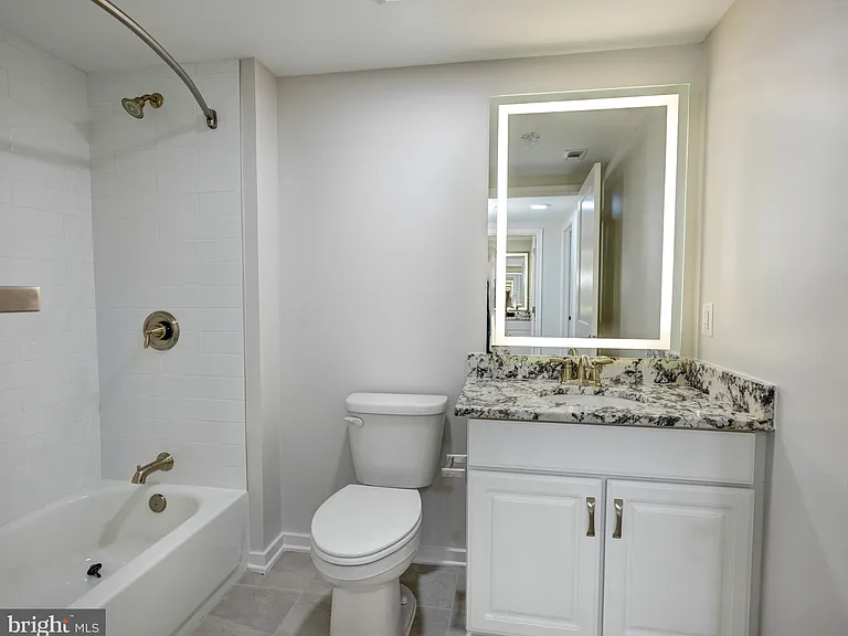 19520 Village Walk Dr #3-105 — Photo 6