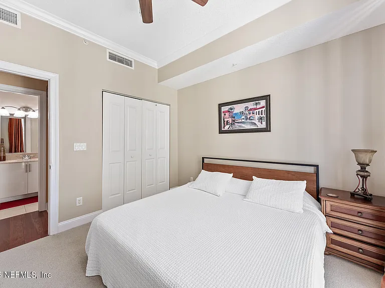 1431 Riverplace Blvd #2302 — Photo 16