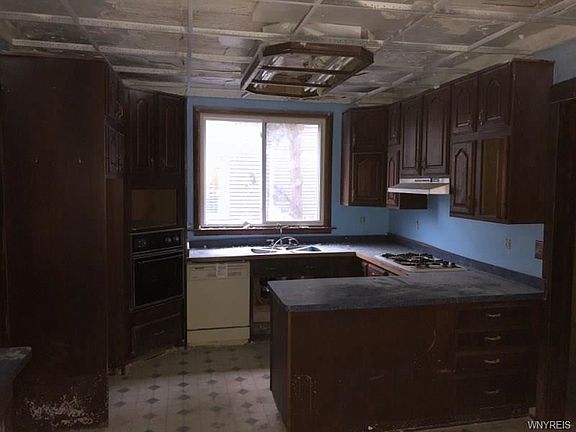4th image of 26 Lincoln Ave