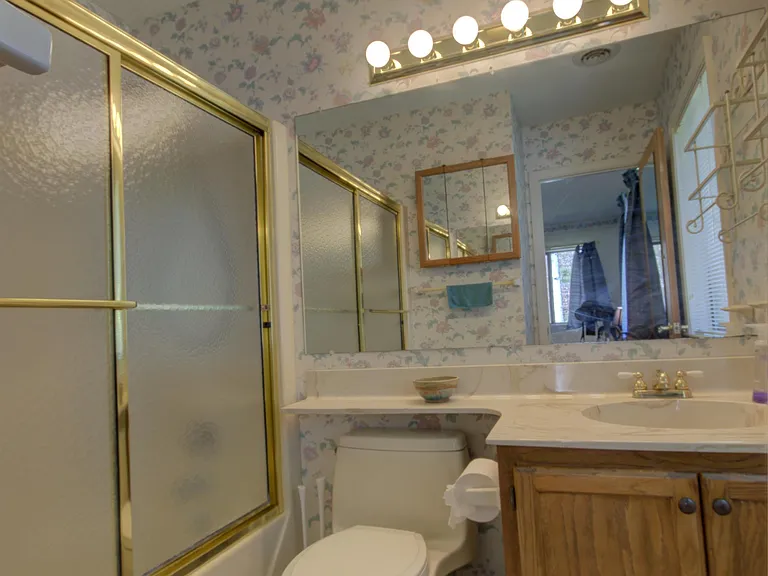 49 Lake Dr #1-M5 — Photo 3