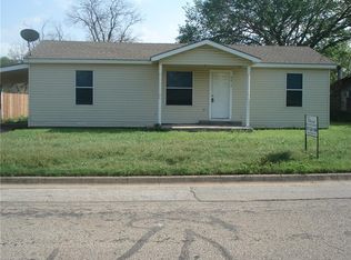 8813 Rockway St, White Settlement, TX 76108