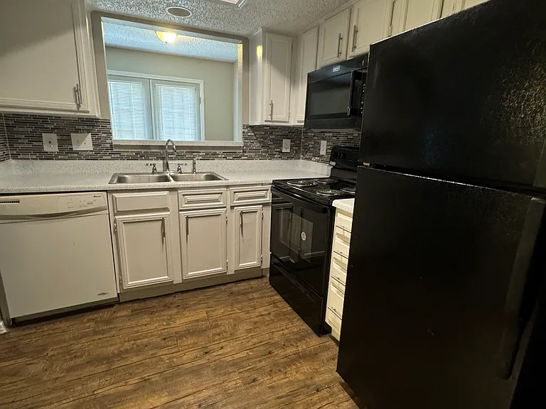13333 Esperanza Rd #107 — Photo 4