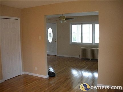 3rd image of 20 Brook St