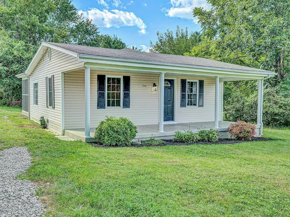 724 Peck St NW, Roanoke, VA 24017