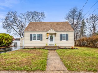 21 Bayberry Dr, Bristol, CT 06010