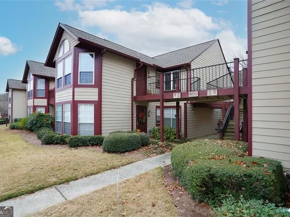 905 Wentworth Ct, Alpharetta, GA 30022