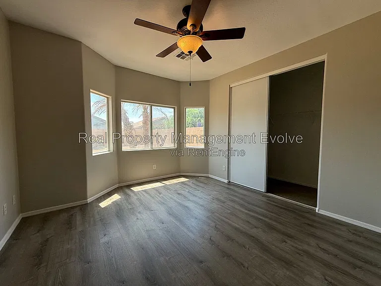 15361 W Port Au Prince Ln — Photo 10