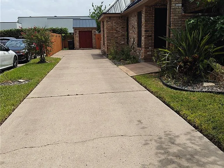 2516 Sequoia Dr — Photo 22