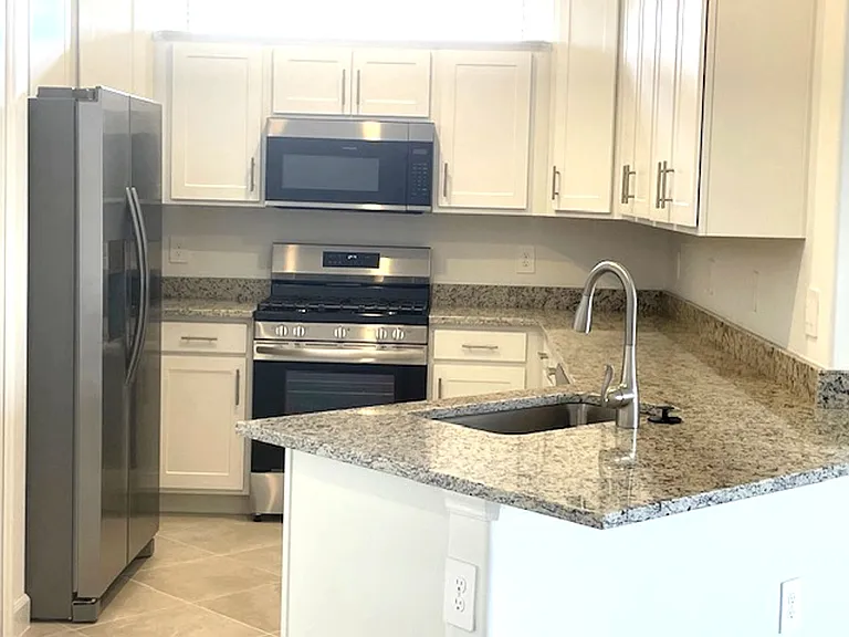 5316 Crystal Harbor Cv — Photo 3
