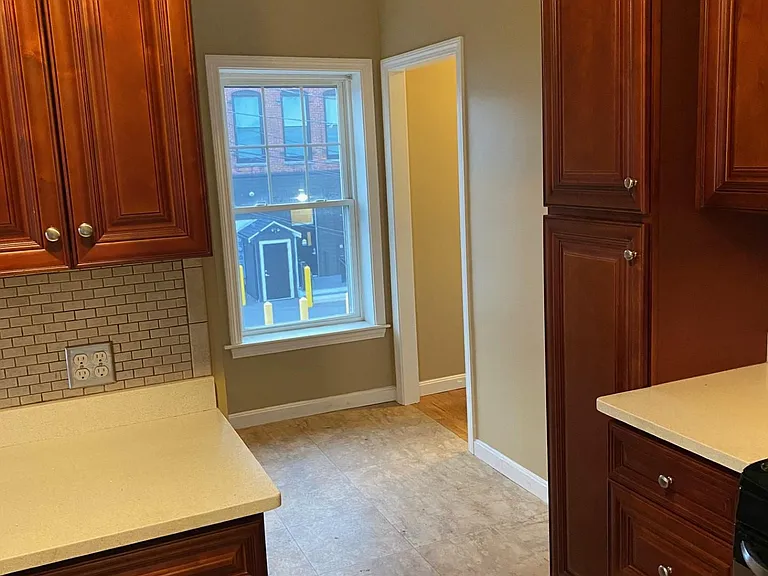 17 Whitman Ave #2R — Photo 13