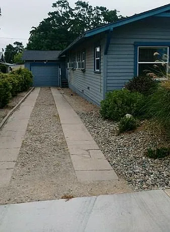 2 bed, 1100 sqft, $2,550 — Photo 2