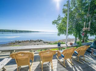 4 Ocean St, Belfast, ME 04915