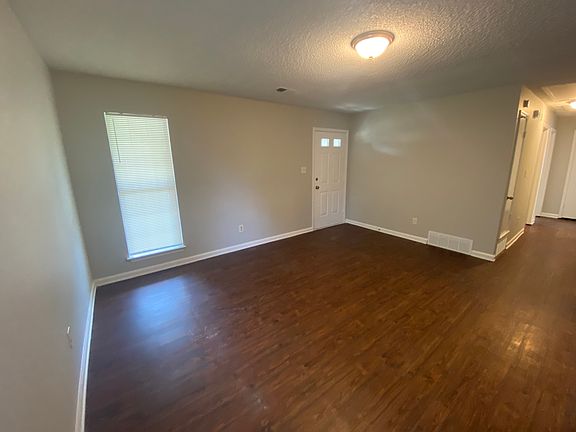 5th image of 7084 Tagen Dr