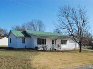 224 Rust St, Licking, MO 65542