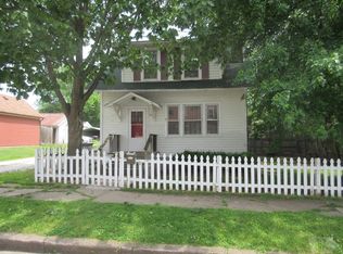 313 N 6th St, Keokuk, IA 52632