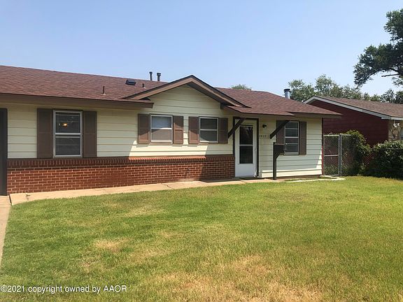 2nd image of 3027 NE 25th Ave