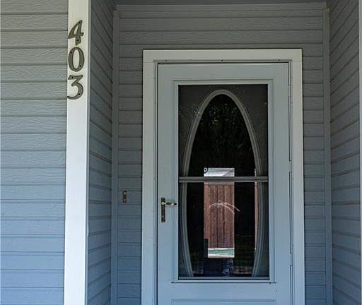 5th image of 403 Creekmeadow Ln