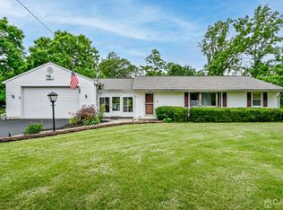 188 Burlington Path, Cream Ridge, NJ 08514