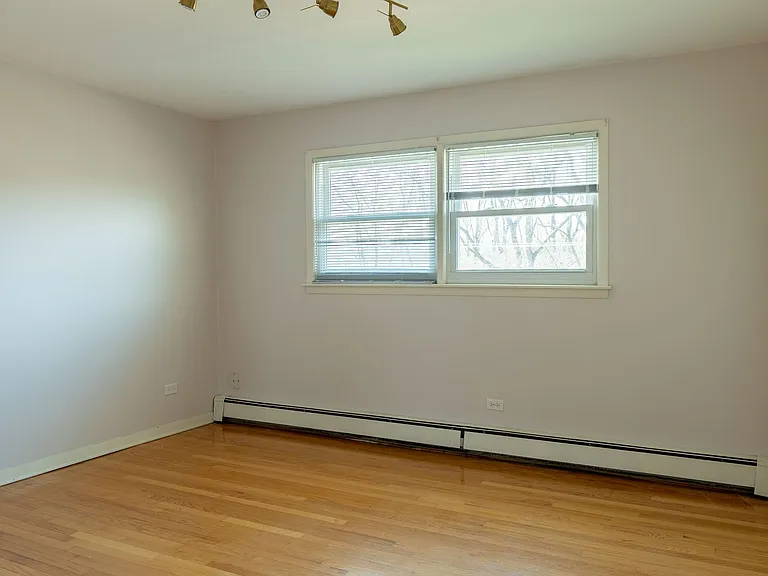 16W780 57th Ct — Photo 8