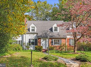 203 Valley Rd, Harrisburg, PA 17104