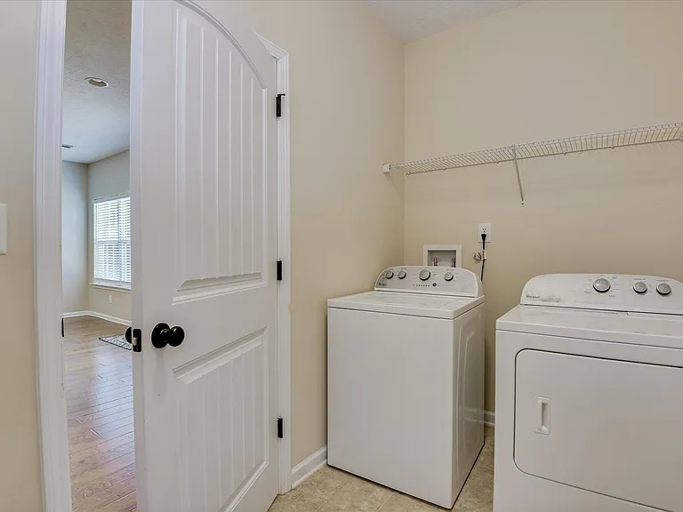 178 Kline St NW — Photo 15