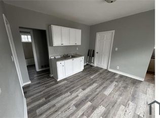 2106 N 39th St, Milwaukee, WI 53208