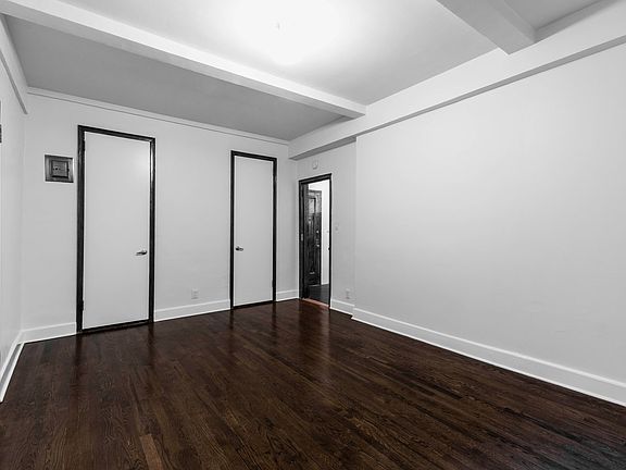 3rd image of 12 E 86th St APT 440