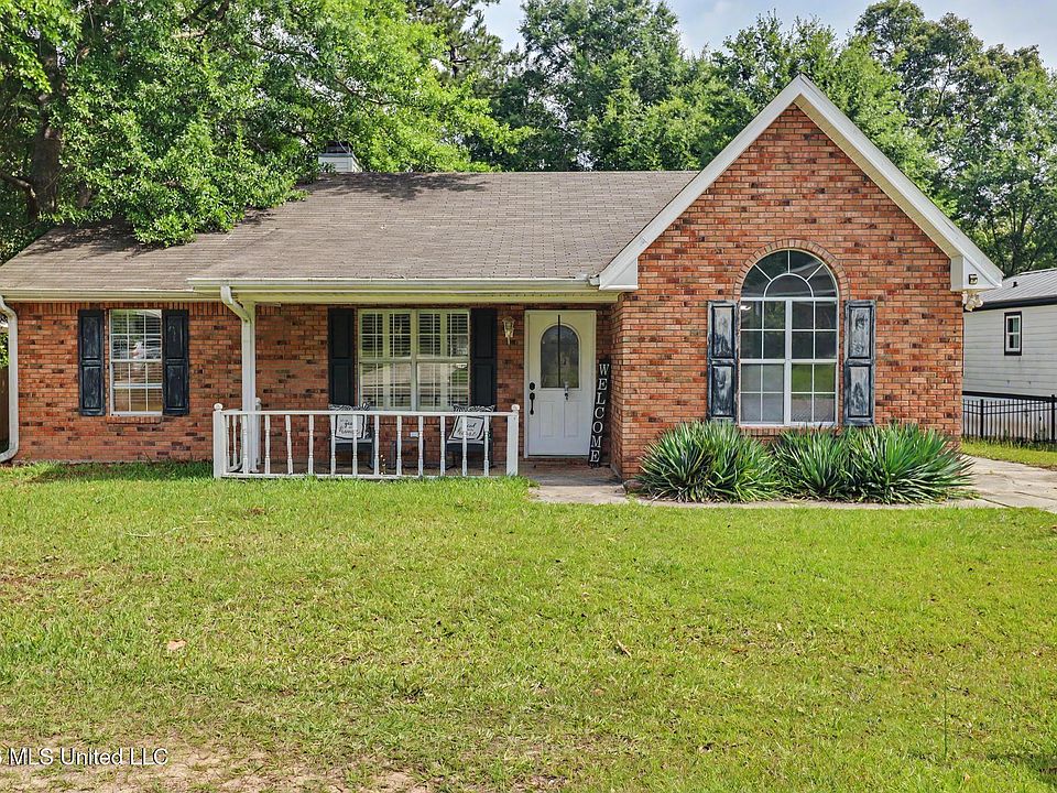 1st image of 10757 Linohau Way
