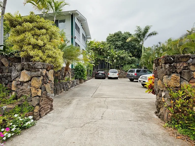 75-228 Aloha Kona Dr — Photo 16
