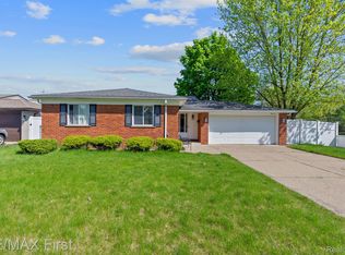 38420 Hartwell Dr, Sterling Heights, MI 48312