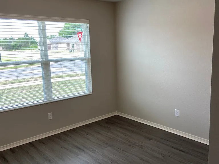 1600 Isabella Rd — Photo 10