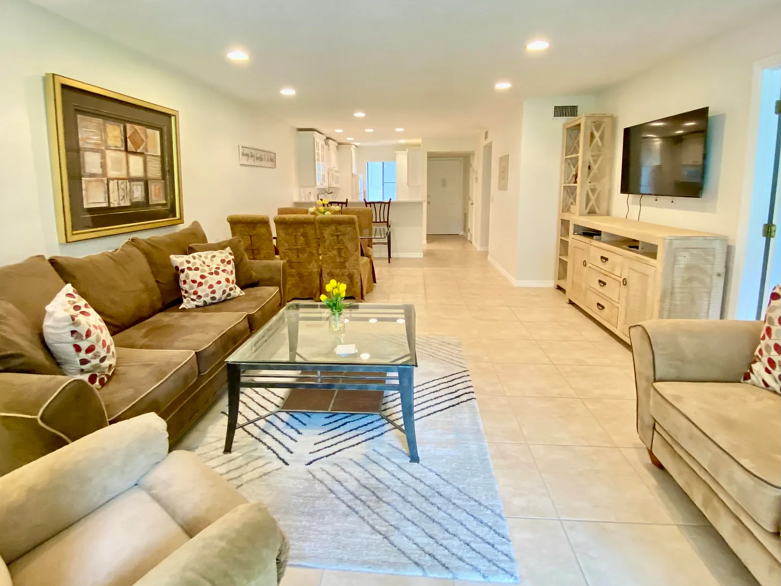 2 bed, 2.0 bath, 1050 sqft, $2,300 — Photo 3