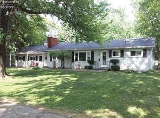 2142 Potawatomi Trl, Sandusky, OH 44870