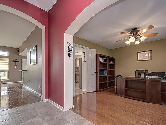 4th image of 9719 Piney Point Cir