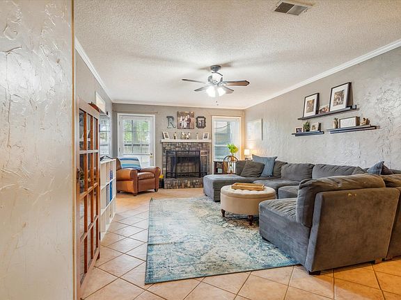 3rd image of 1137 Verlington Dr